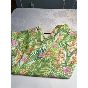 Lilly Pulitzer Tropical Floral Capris - Green, Pink, Yellow
